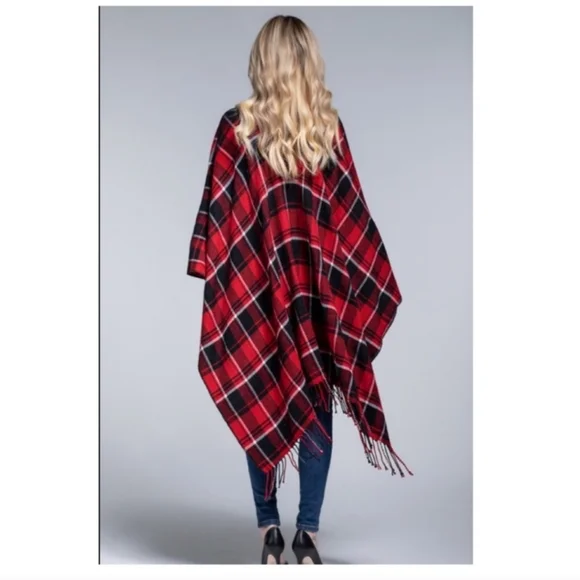 Soft Buffalo Plaid Ruana Poncho - Picture 5 of 7